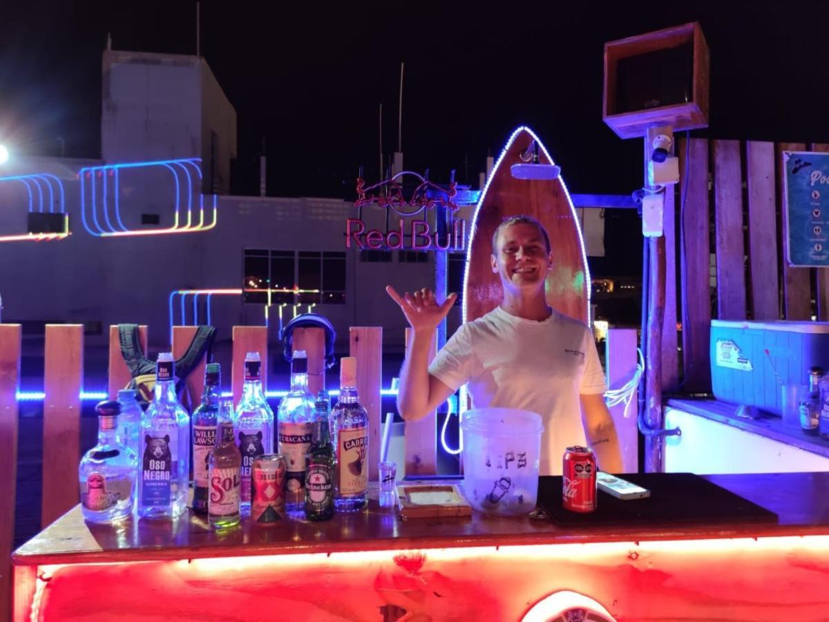 Straw Hat Hostel & Rooftop Bar Тулум Экстерьер фото