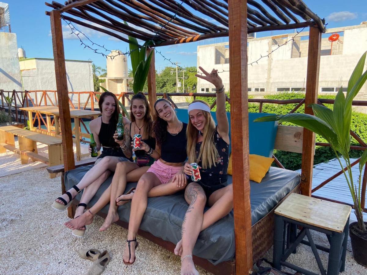 Straw Hat Hostel & Rooftop Bar Тулум Экстерьер фото